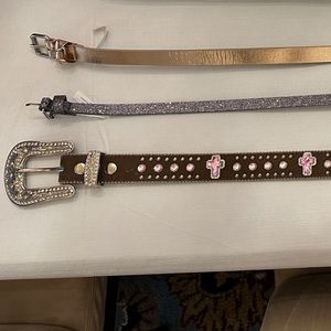 Girl’s belts. Includes all 3. Western belt, gold belt and glitter silver size m